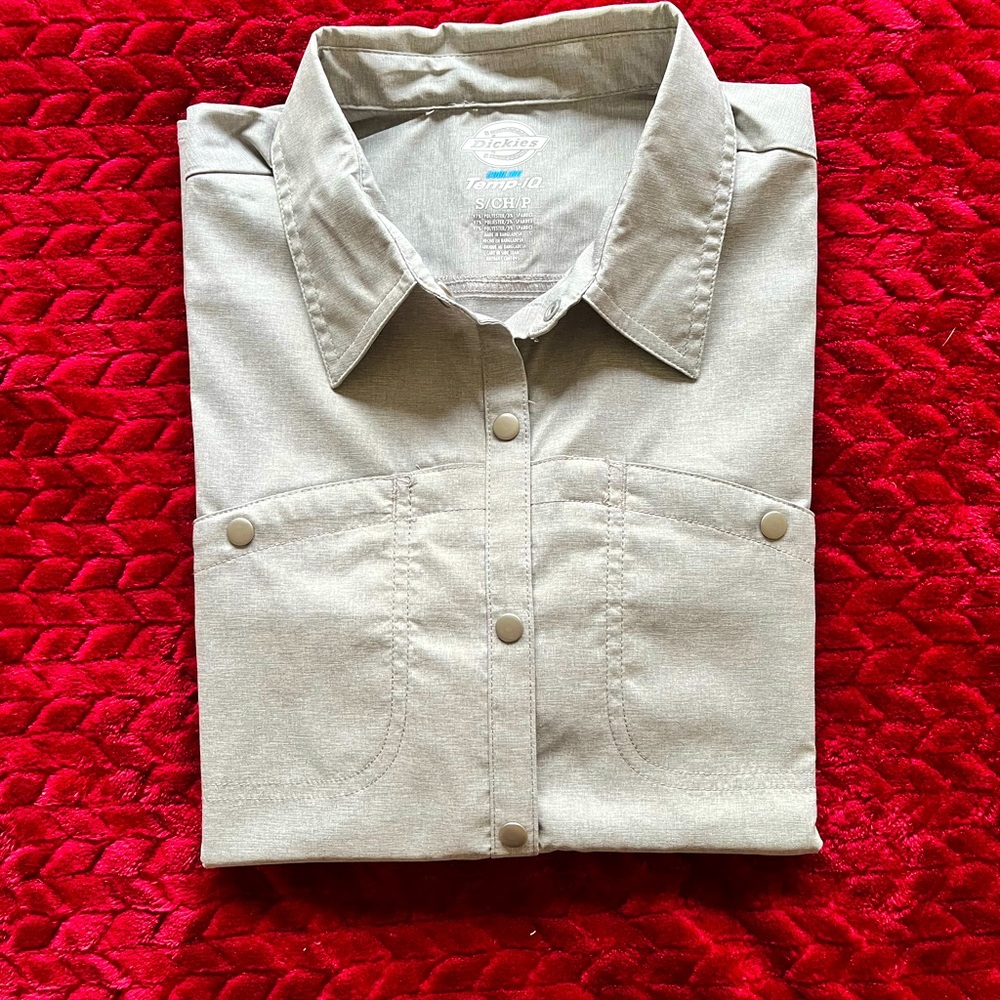Women’s Utility Button Down Top